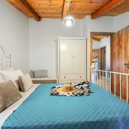 Mirabilia Loft - Amazing Views And Steps From Banana *