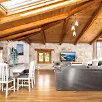Mirabilia Loft - Amazing Views And Steps From Banana * Vasilikí