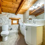 Mirabilia Loft - Amazing Views And Steps From Banana