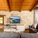 Mirabilia Loft - Amazing Views And Steps From Banana Vasilikí