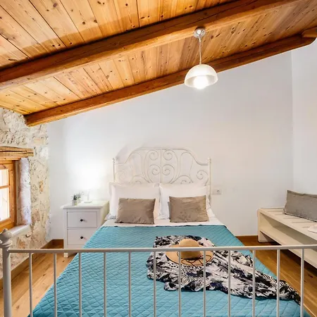 Appartement Mirabilia Loft - Amazing Views And Steps From Banana Vasilikí